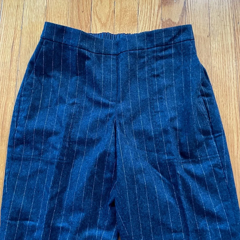 Lafayette 148 Navy Pinstriped Wool Pants with Elastic Waistband. Size S. NWT - Picture 4 of 10